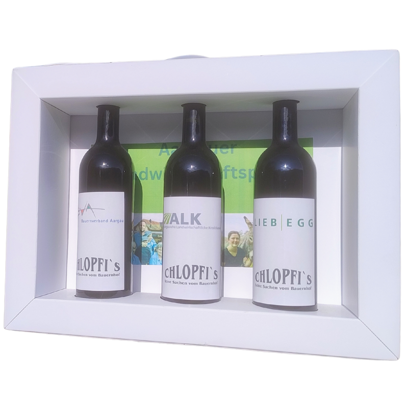 Geschenkbox mit Kartoneinlage als Hintergrund